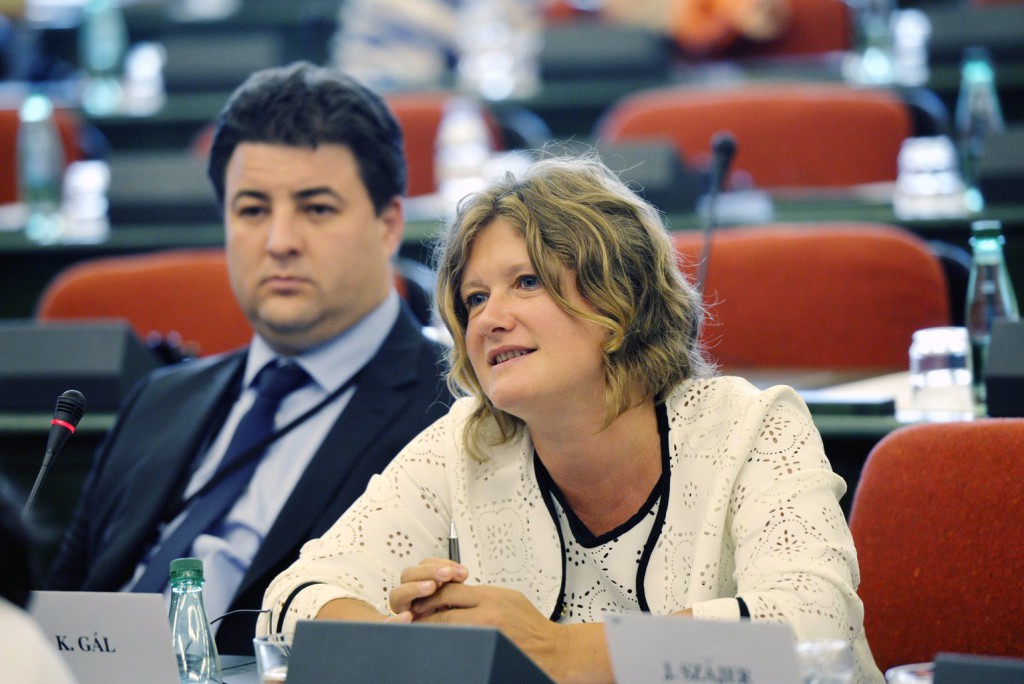 Kimondatott a kettős mérce? (Hangoló 2017. 02. 08.)