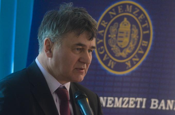 Még mindig magas a kamatmarzs. (Hangoló 2017. 03. 09.)