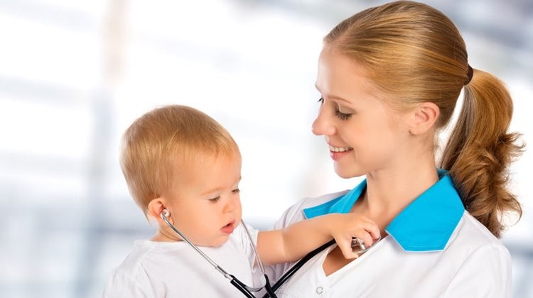 A plusz források elosztásán változtatnának a védőnők. (Hangoló 2017. 03. 22.)