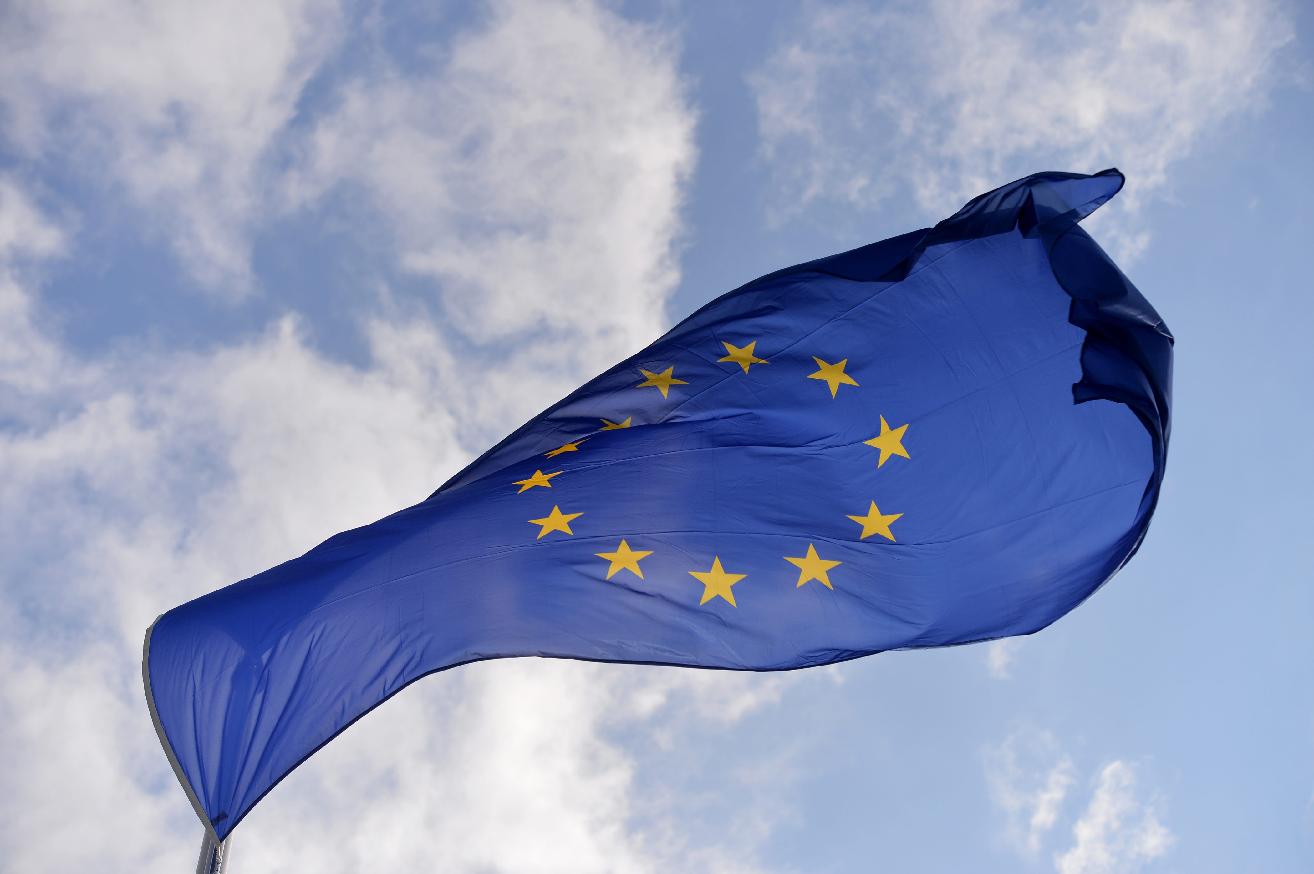 Pótcselekvés Jean-Claude Juncker Fehér könyve. (Hangoló 2017. 03. 13.)