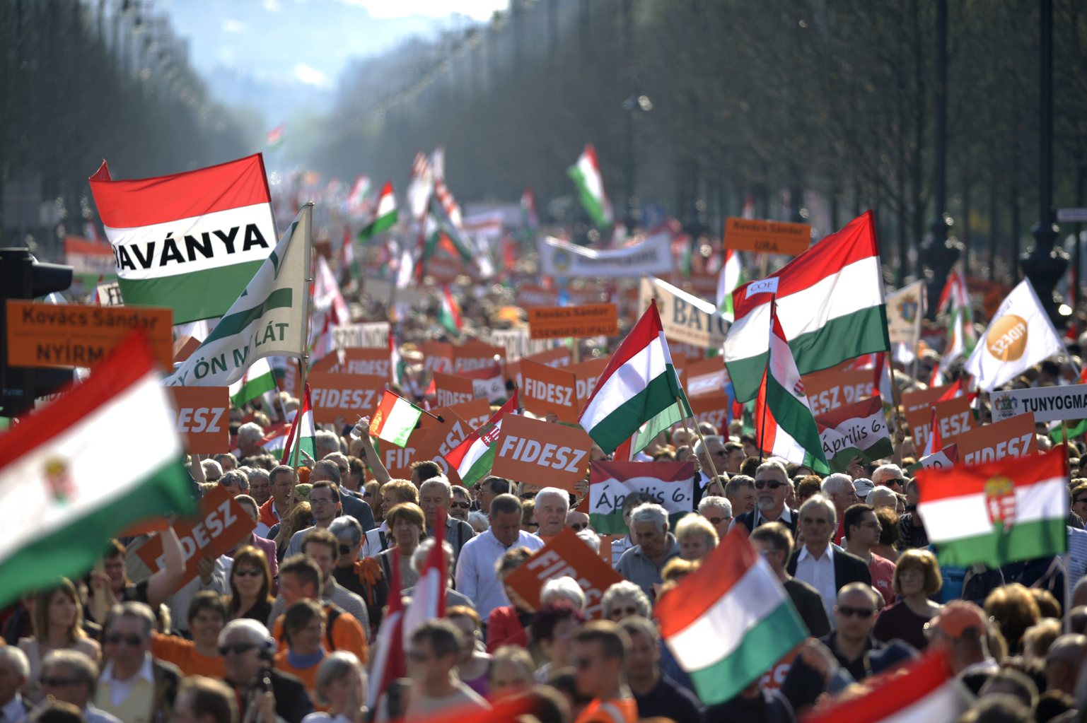 A csúcsok csúcsát mérték a kormánypártoknál. (Hangoló 2017. 05. 04.)