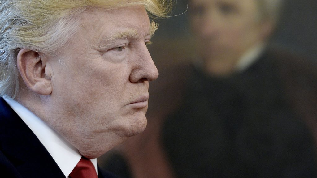 "Nem kell túlgondolni Trump politikáját" (Hangoló 2017. 06. 07.)