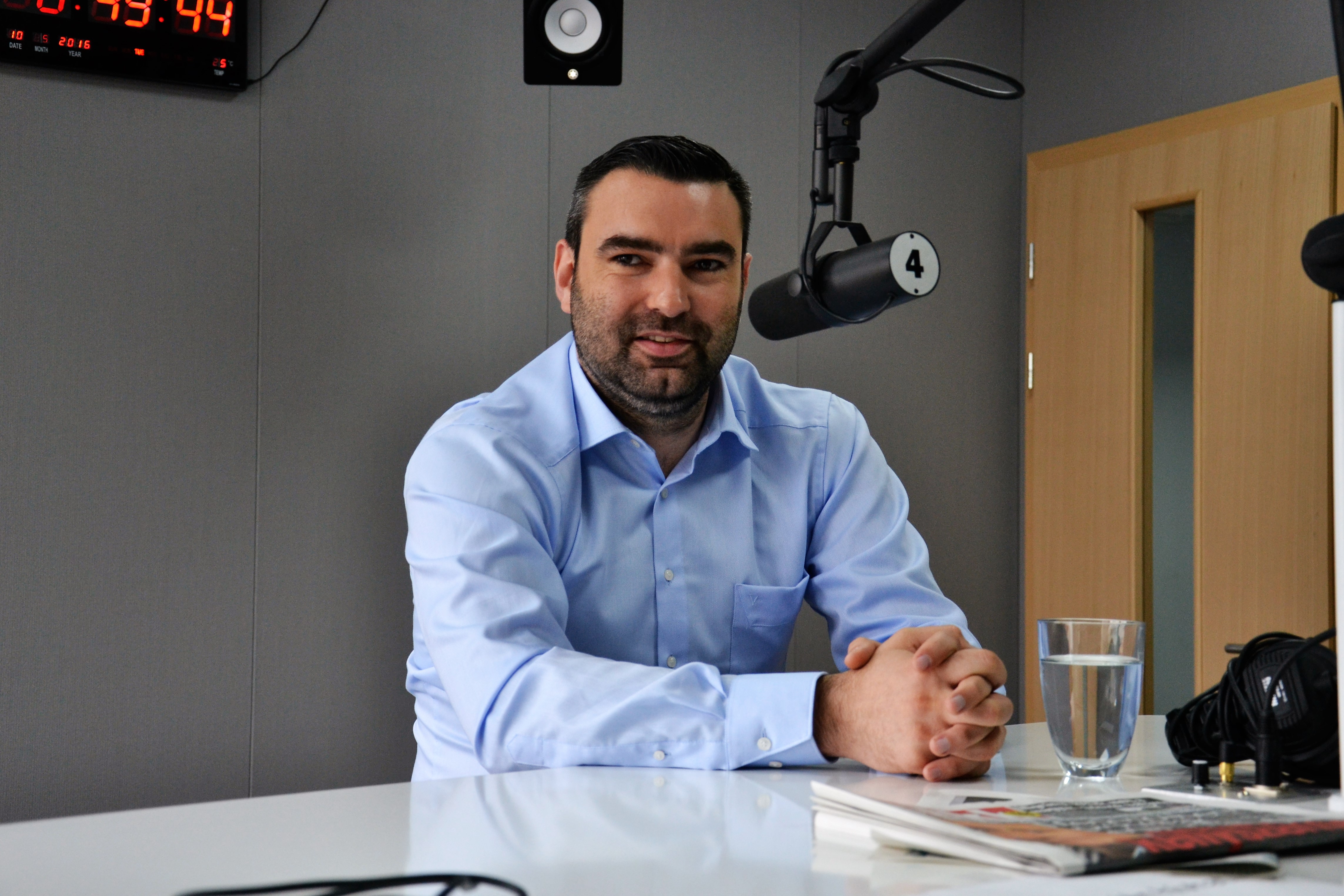 "Nyílt háborút hirdettek a civilek." (Hangoló 2017. 07. 06.)