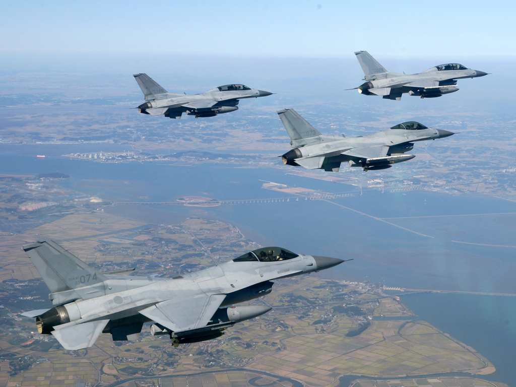 Későn ébredt Európa védrendszere? (Hangoló 2017. 07. 03.)