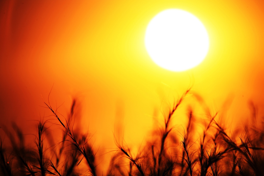 Rendkívüli hatással van a hőség a szervezetre. (Hangoló 2017. 08. 03.)