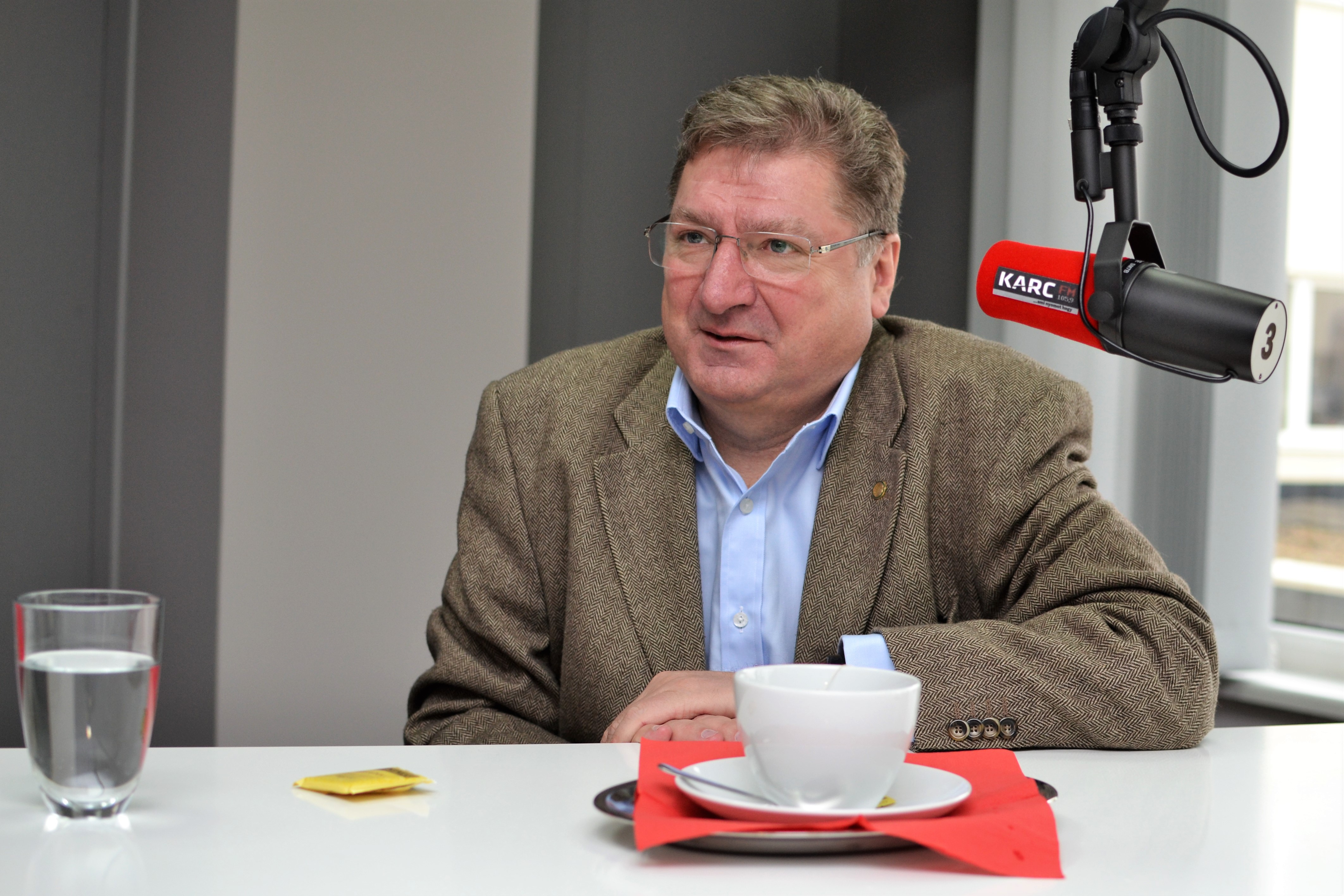 Bünteti Magyarországot az Európai Bizottság? (Hangoló 2017. 11. 15.)