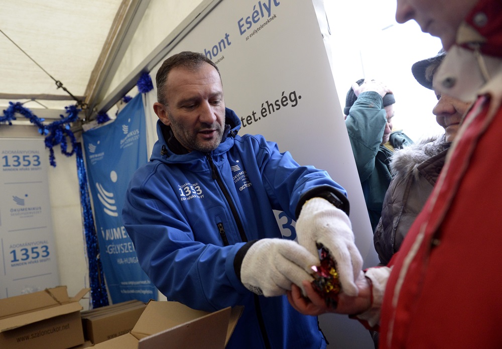 Ételt, otthont, esélyt! (Hangoló 2017. 11. 29.)