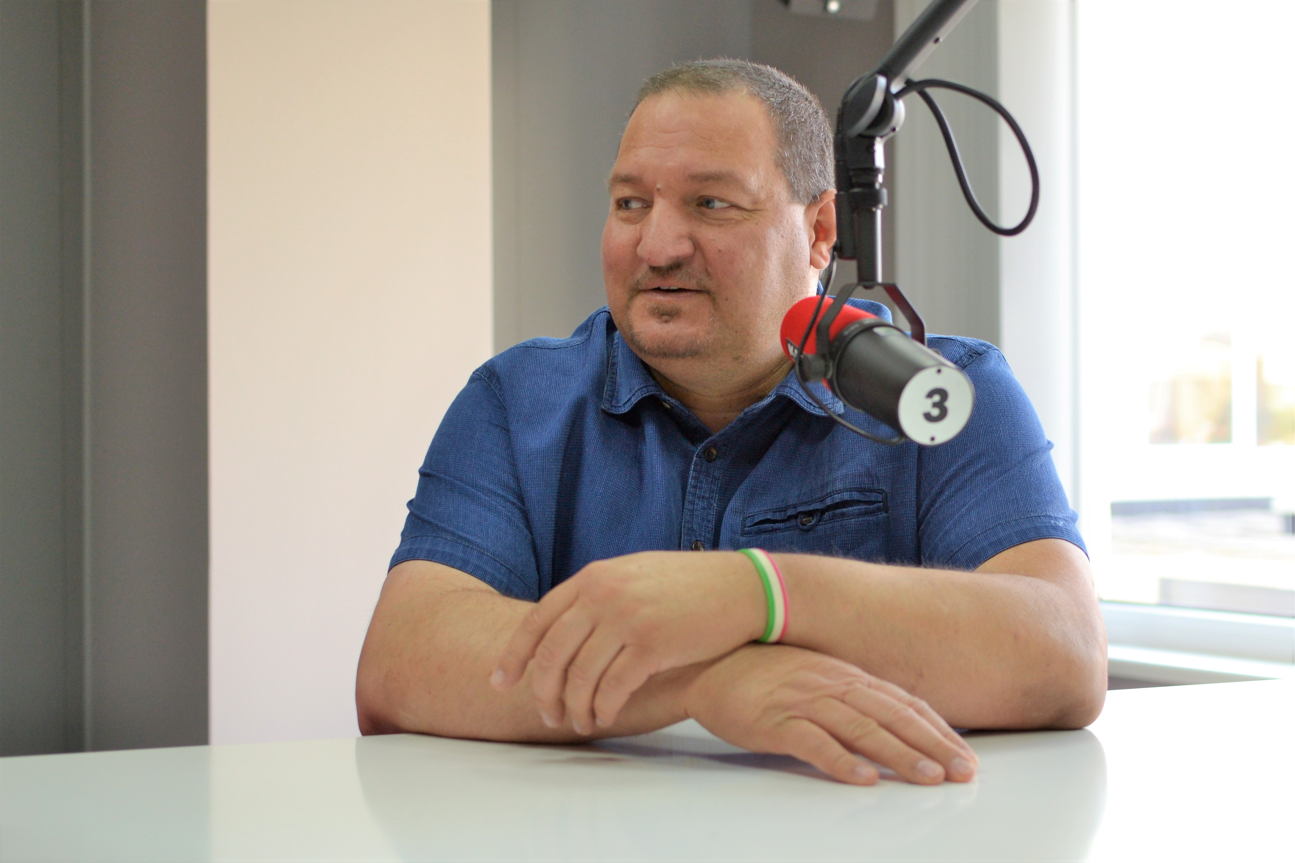 Burok a terrorizmussal gyanúsított migráns körül? (Hangoló 2018. 01. 09.)