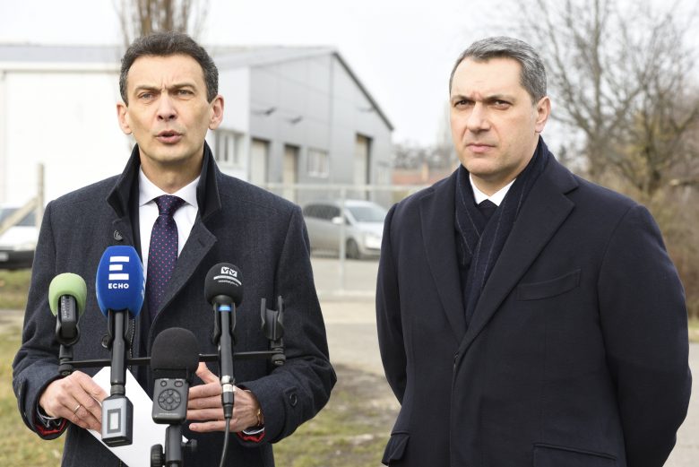 Mindent róluk, nélkülük! (Hangoló 2018. 01. 24.)