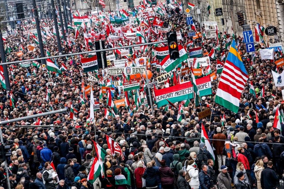 Nem ellenzékiek a bizonytalanok (Hangoló 2018. 04. 09.)