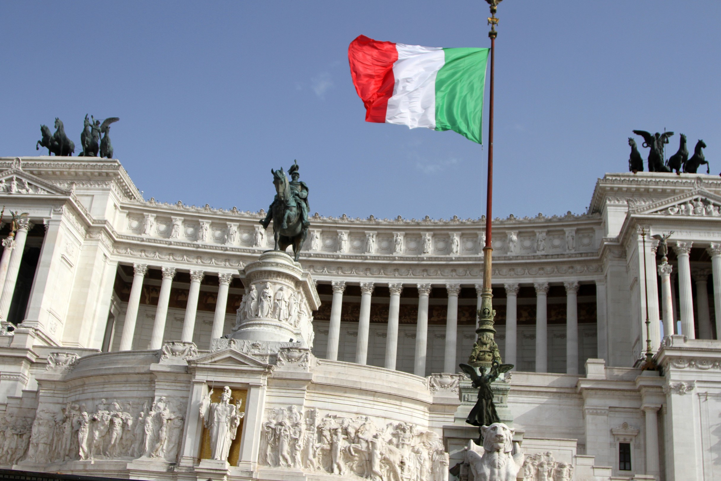 Az eurozóna marad, a bevándorlók nem (Hangoló 2018. 05. 23.)