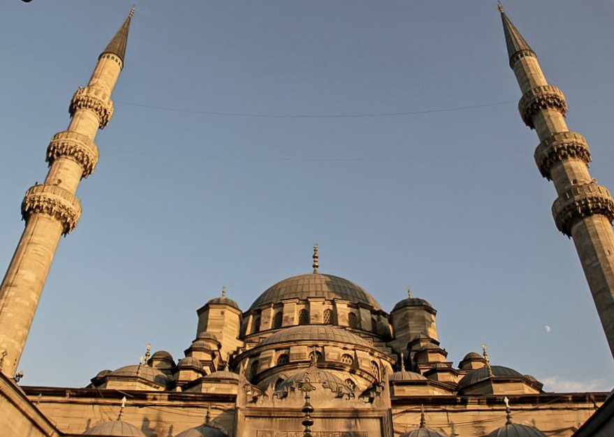 Új európai befolyást épít az iszlám? (Hangoló 2018. 06. 18.)