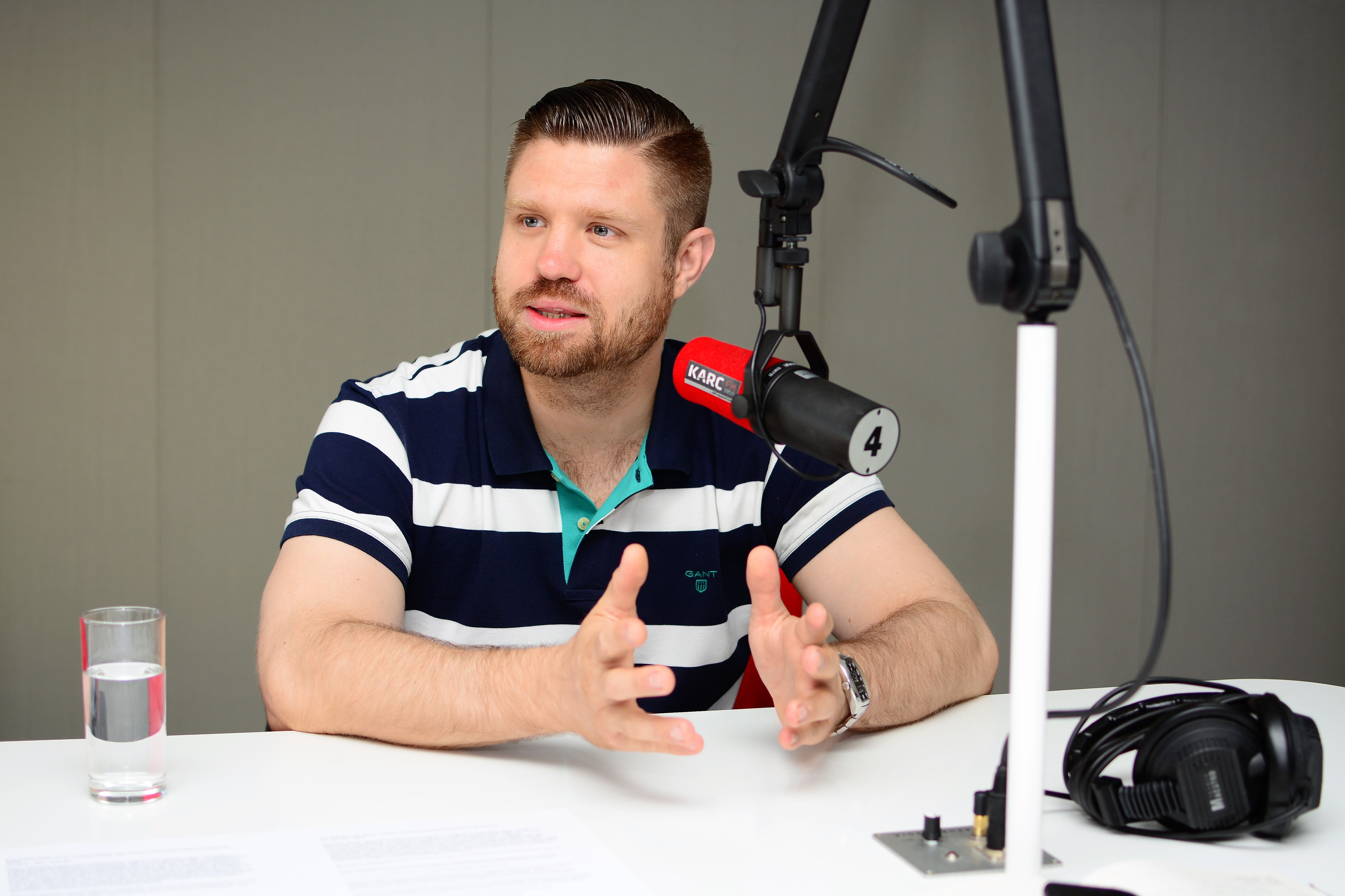 "Korai még válsággal riogatni" (Hangoló 2018. 07. 16.) - Karc FM
