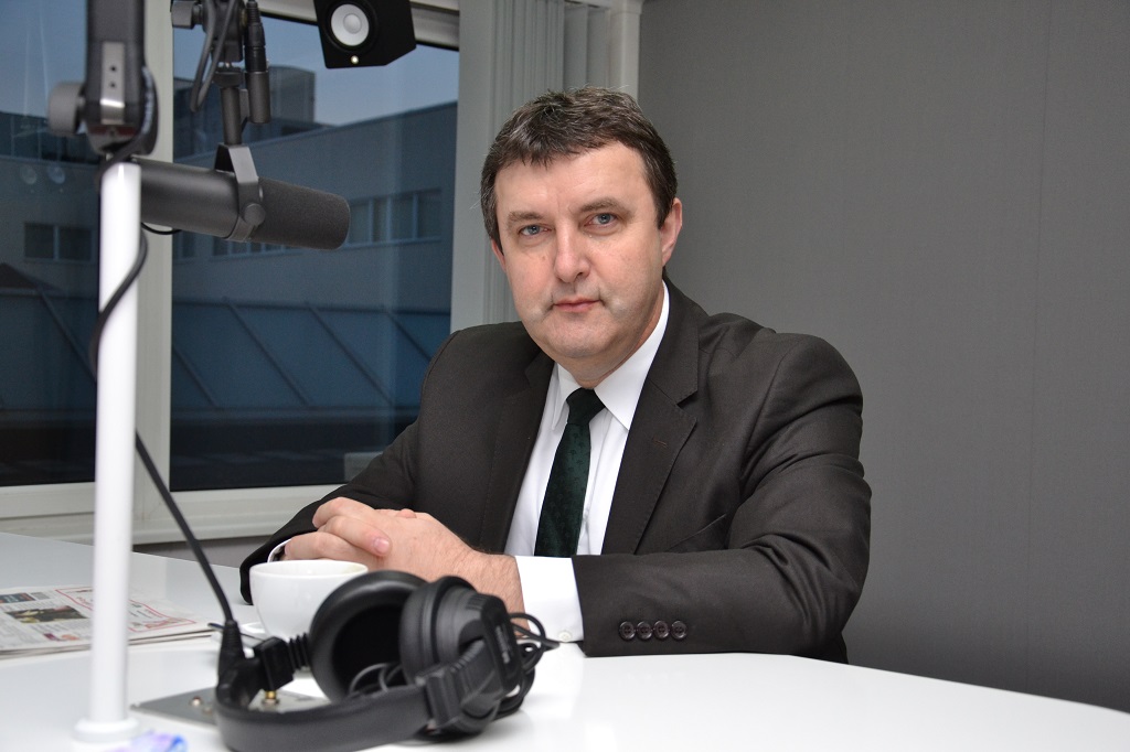 Felzárkóztatási ügy a határvédelem? (Hangoló 2018. 09. 19.)