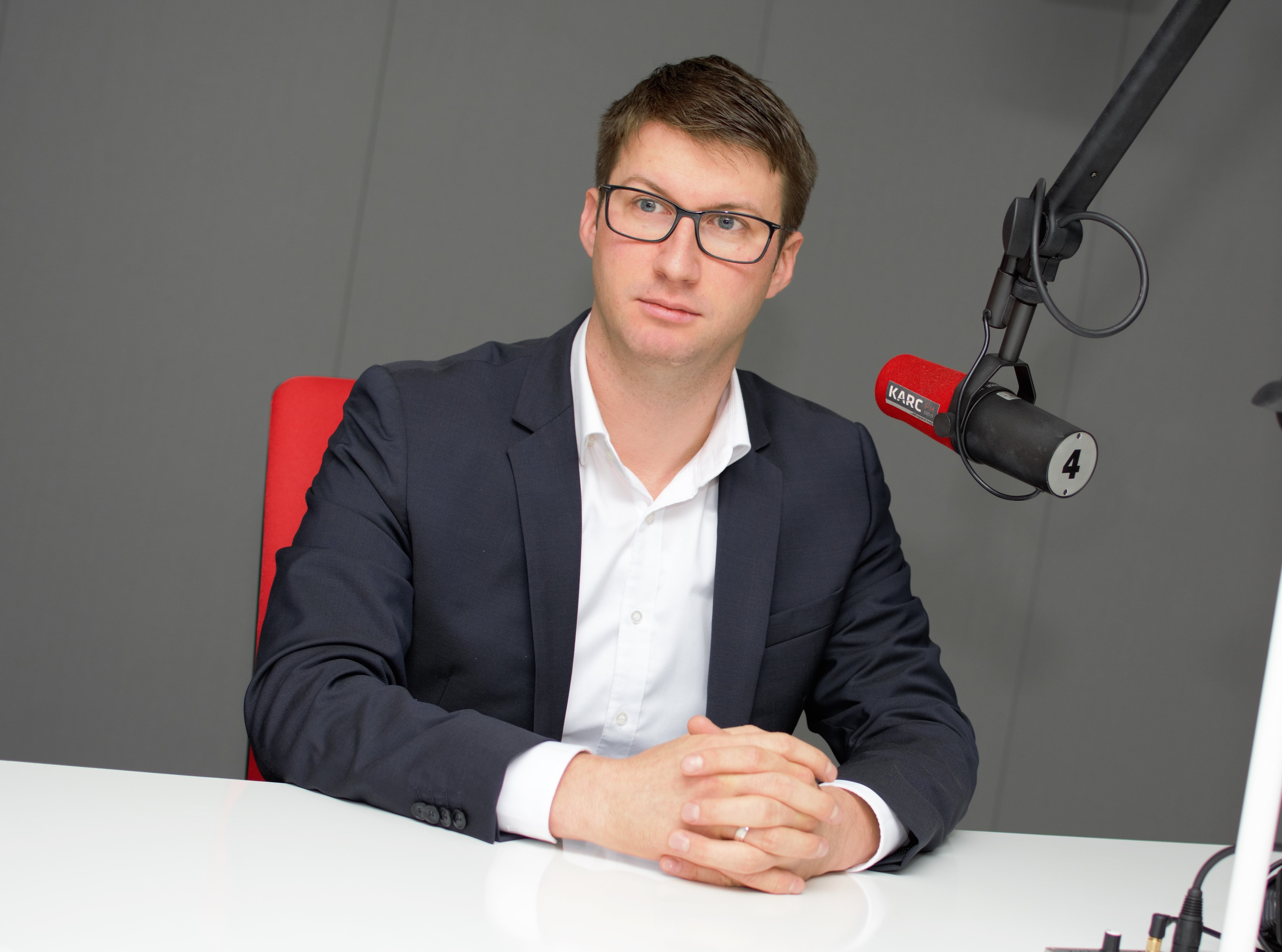 Kiderül, ki áll Magyarország mellett? (Hangoló 2018. 10. 03.)