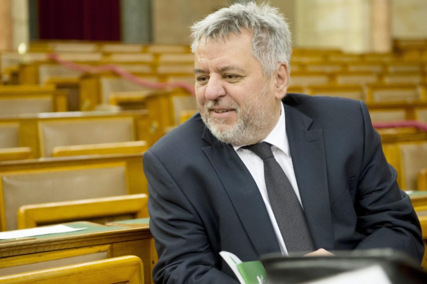 Lehet tenni a nyugati hanyatlás ellen! (Hangoló 2018. 10. 03.)