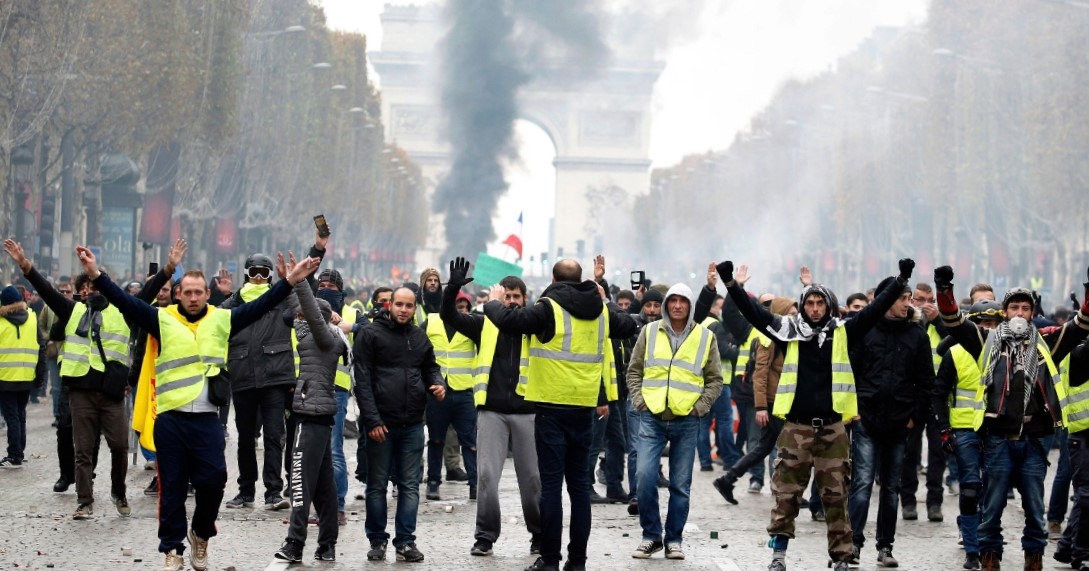 Emmanuel Macron erejének próbája (Hangoló 2018. 11. 27.)