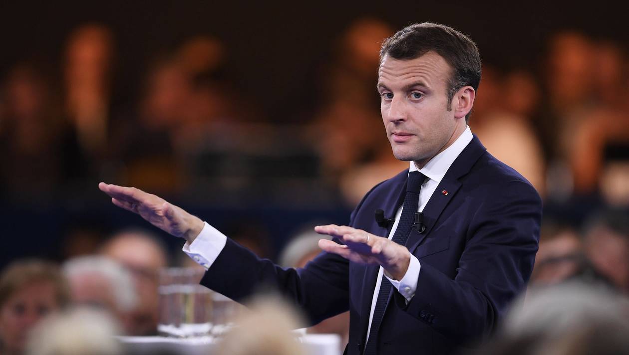 Vitára hívja a franciákat Emmanuel Macron (Hangoló 2019. 01. 15.)