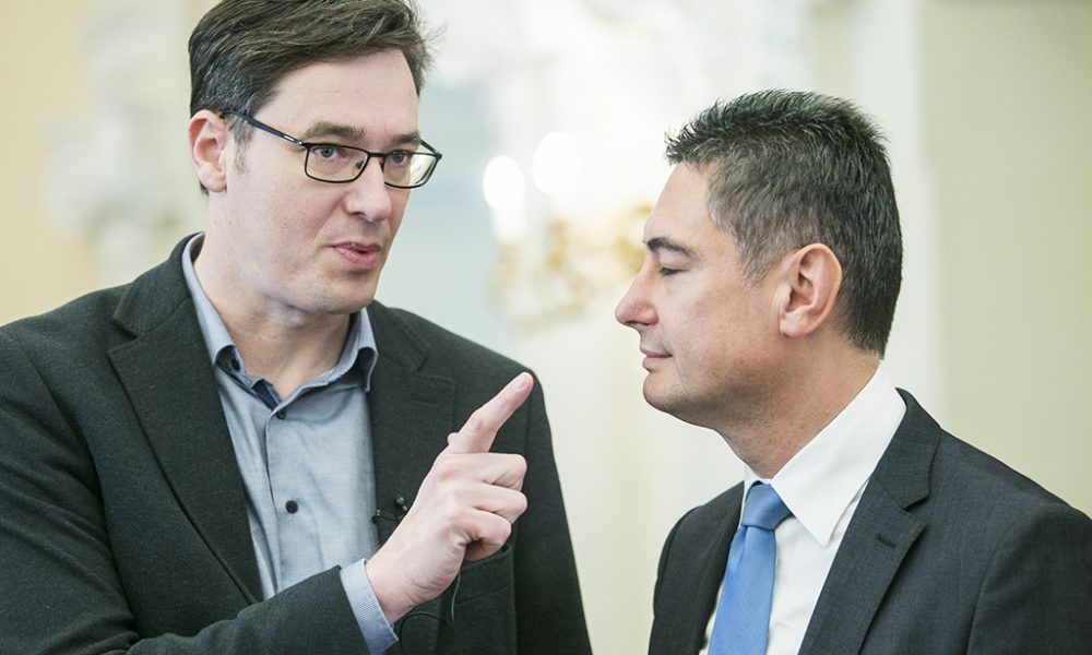 Acsarkodás és mosoly  az ellenzéki pártoknál (Hangoló 2019. 04. 11.)