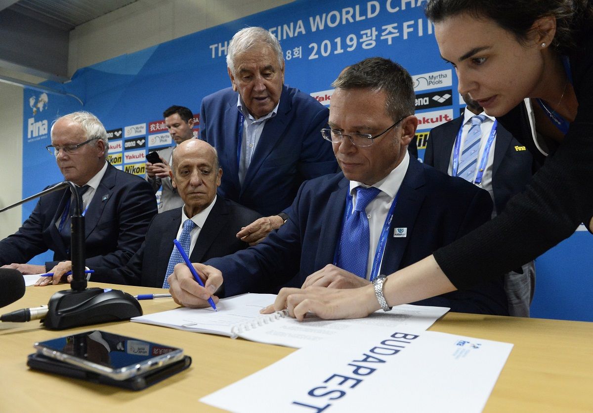 „Budapest már holnap fogadni tudná a vizes világbajnokságot” (Hangoló 2019.07.24.)