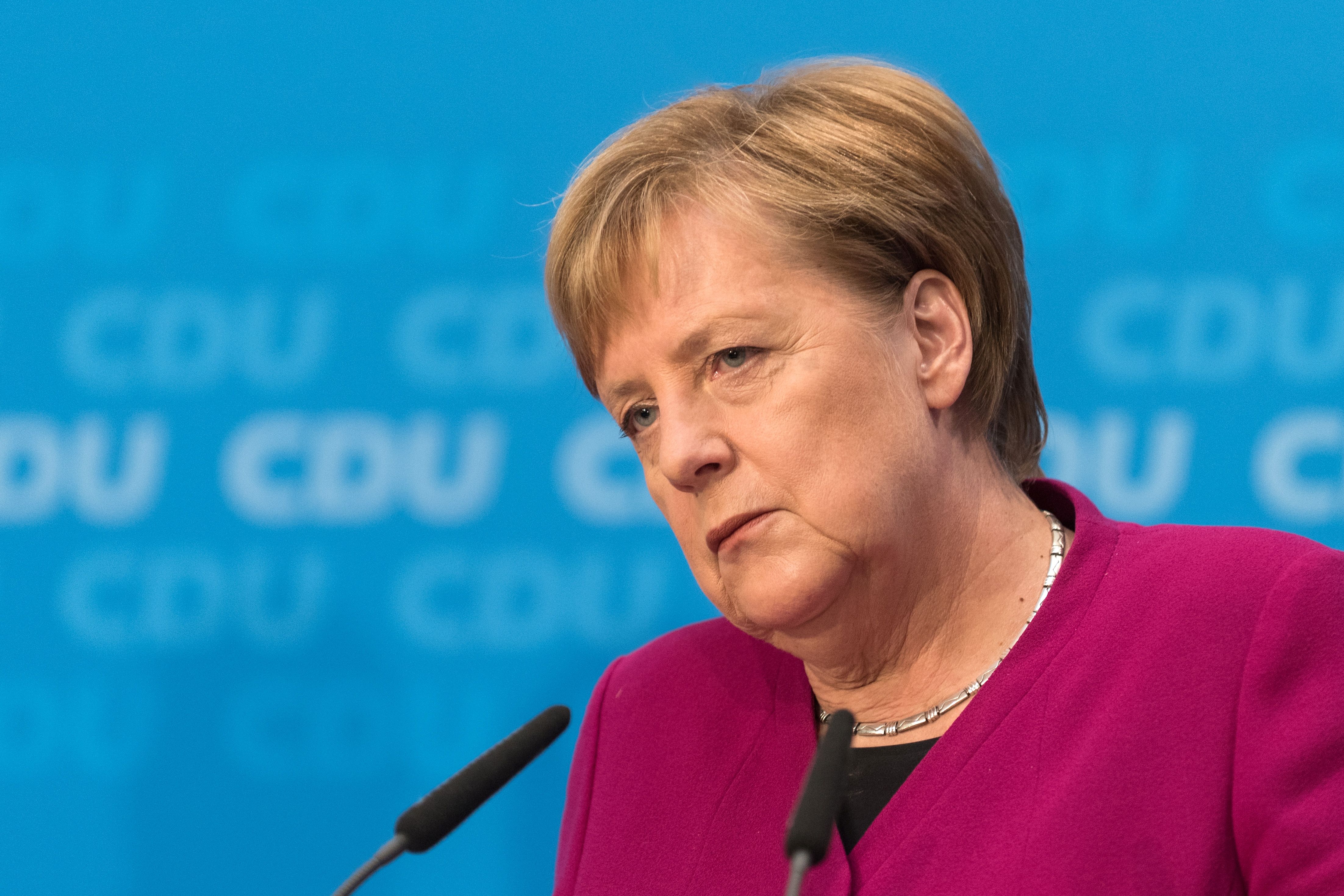 Fogy a levegő Angela Merkel körül? (Hangoló 2019. 07. 08.)