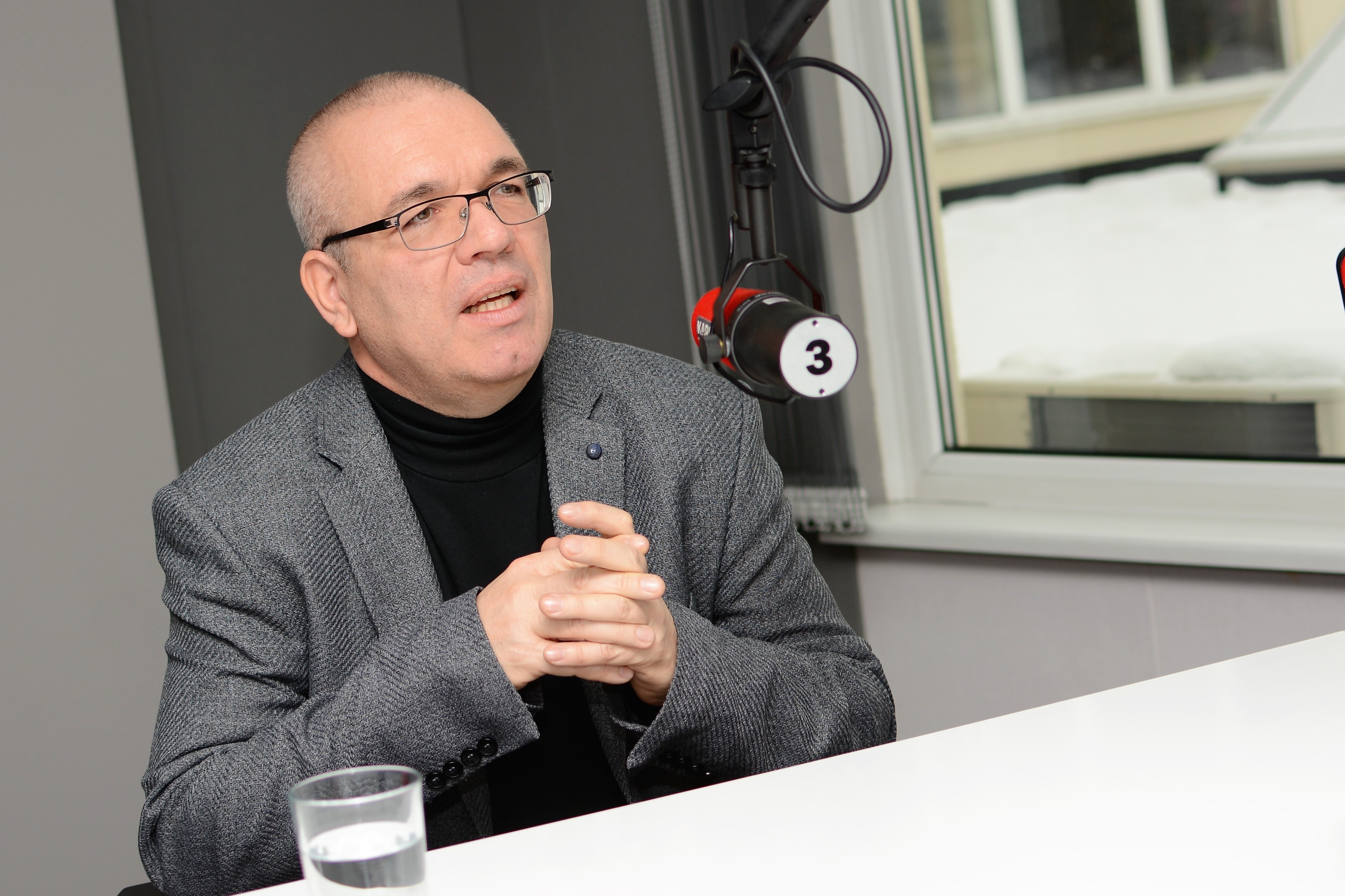 Új etikát gyártana a régi helyett a nagytőke (Hangoló 2019.08.08.)