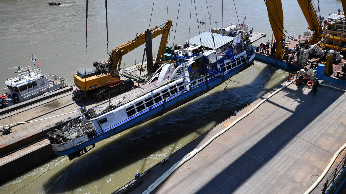 Méltatlan a halottak felelőssége mögé bújni (Hangoló 2019.08.02.)