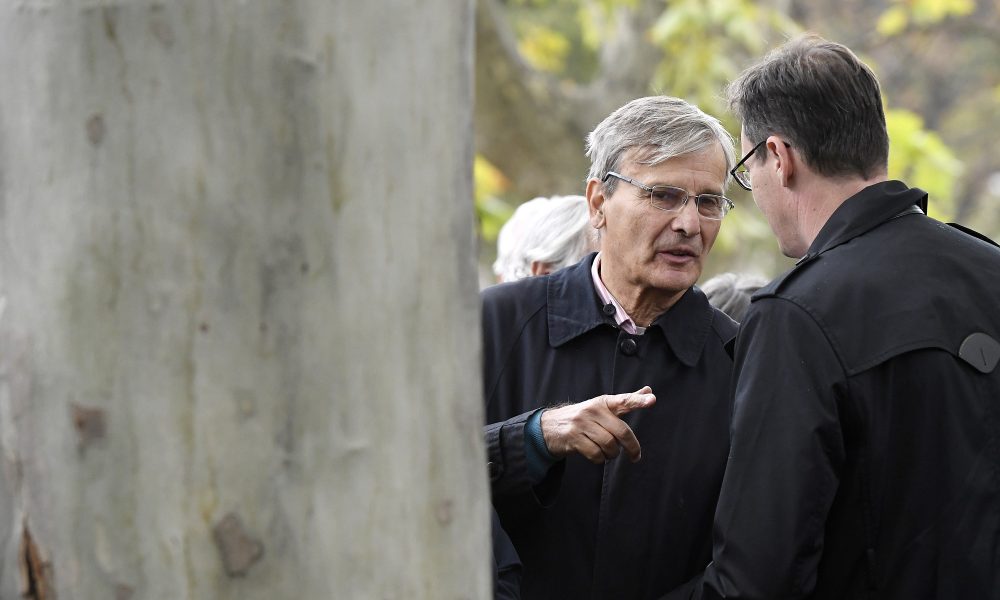 Mindenkit ki kell fizetni? (Hangoló 2019.12.02.)