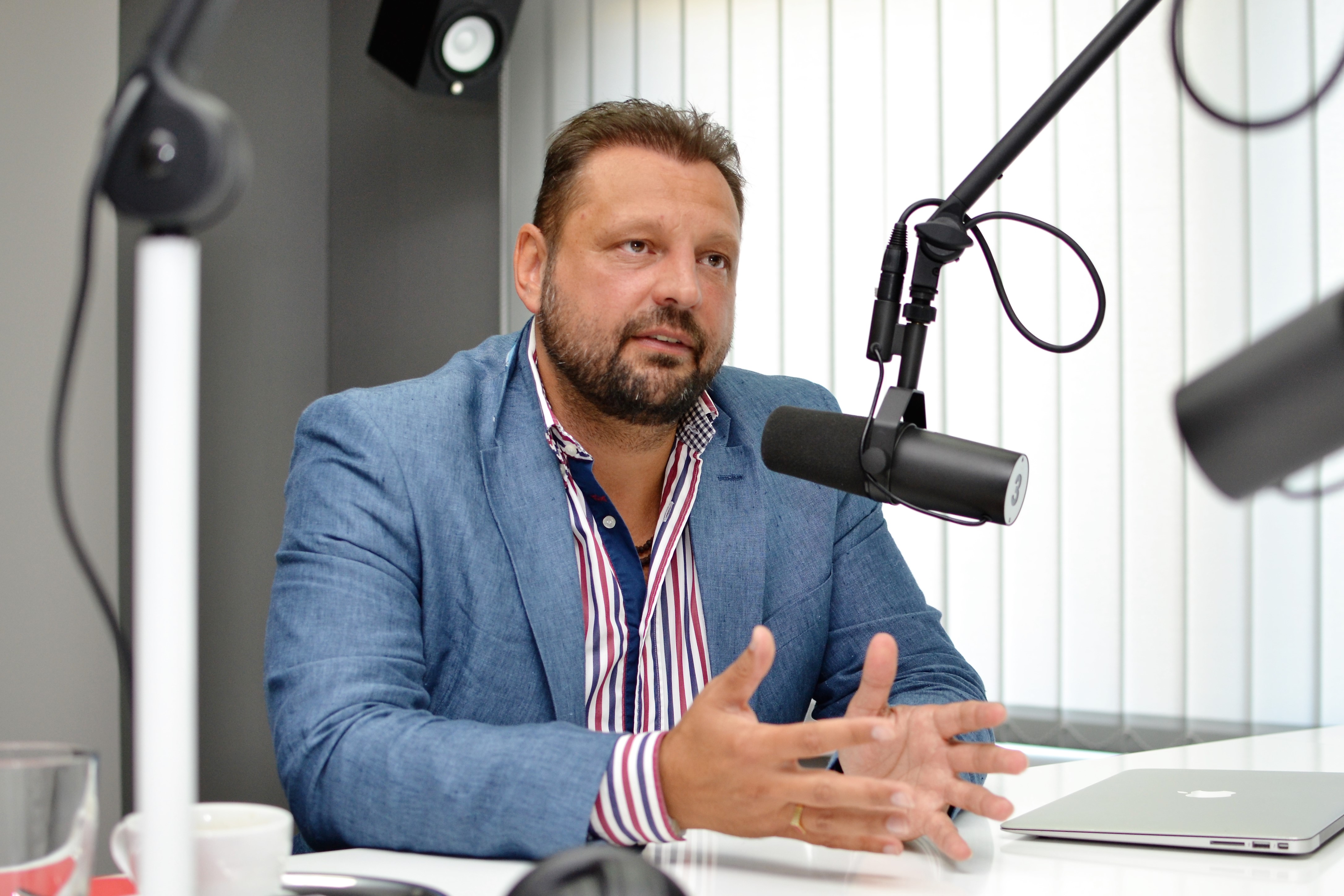 Nyomás alatt is higgadt maradt a magyar kormány (Hangoló 2020.06.15.)