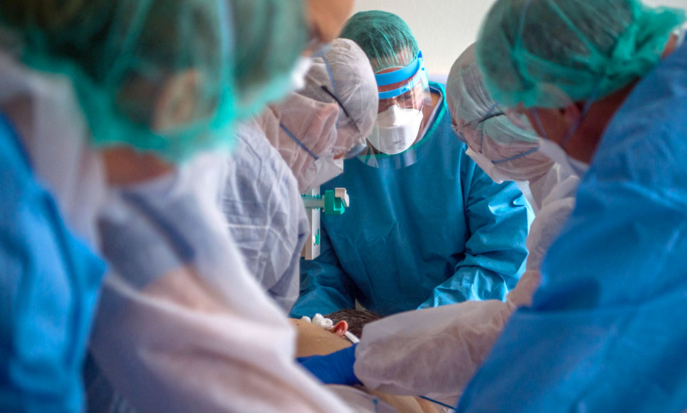 Óriási egészségügyi összefogás eredménye a vírus megfelelő kezelése (Hangoló 2020.06.25.)