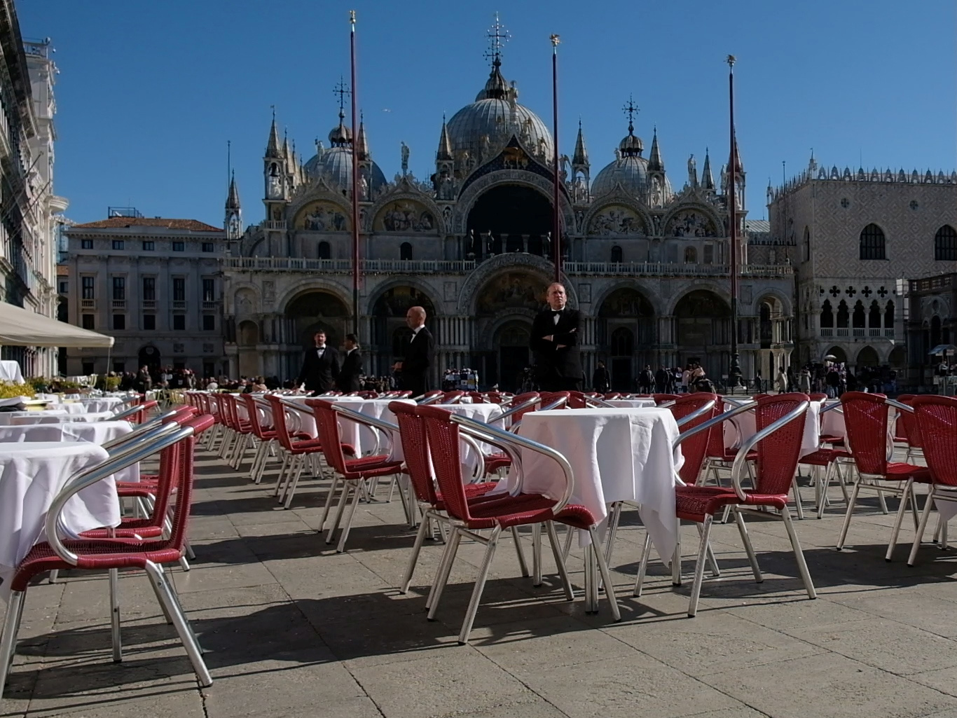 Olaszország képtelen lemásolni a magyar gazdaságvédelmi modellt (Hangoló 2020. 06. 03.)