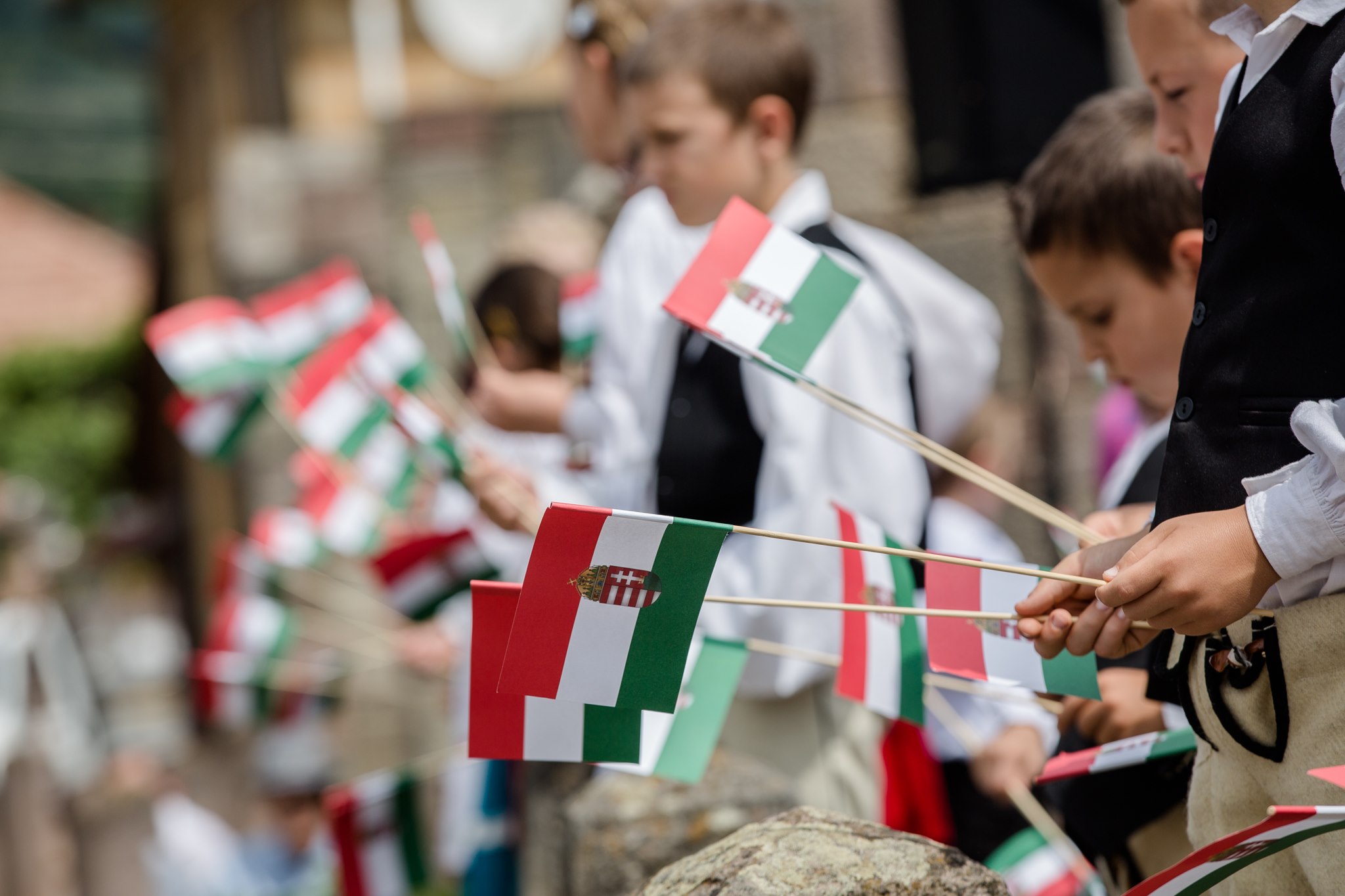 Kormányzati támogatások bonthatják le a trianoni határokat (Hangoló 2020.06.05.)