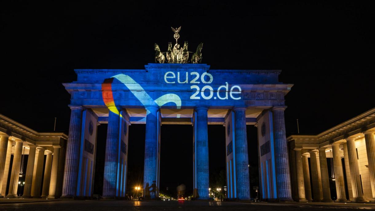 Mindenki csodát vár Németországtól (Hangoló 2020. 07. 02.)