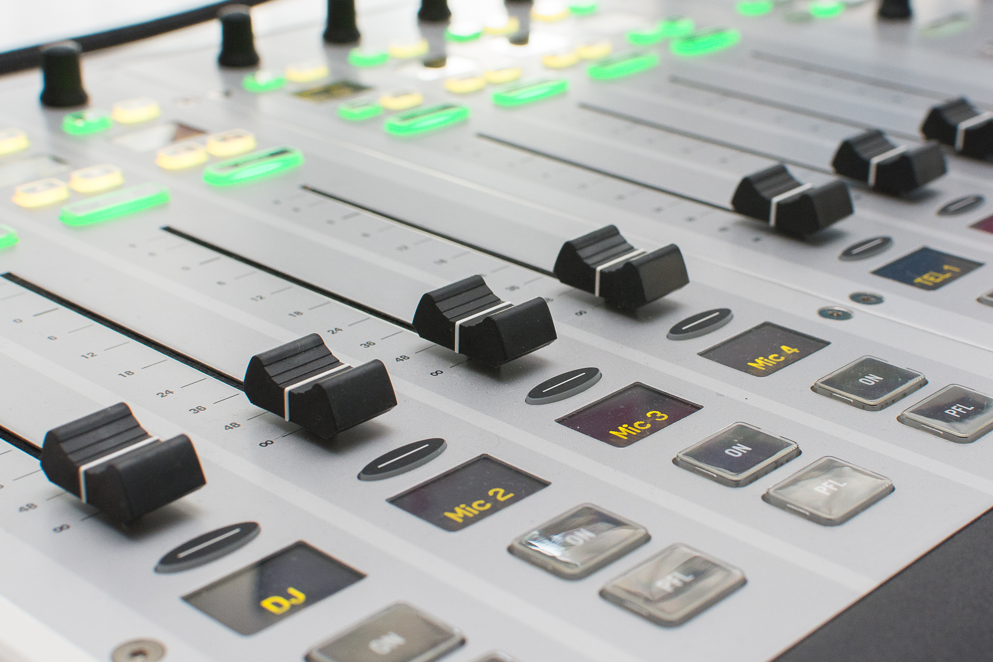 Borítékolható volt az Európai Parlament ellenállása (Hangoló 2020.08.03.)