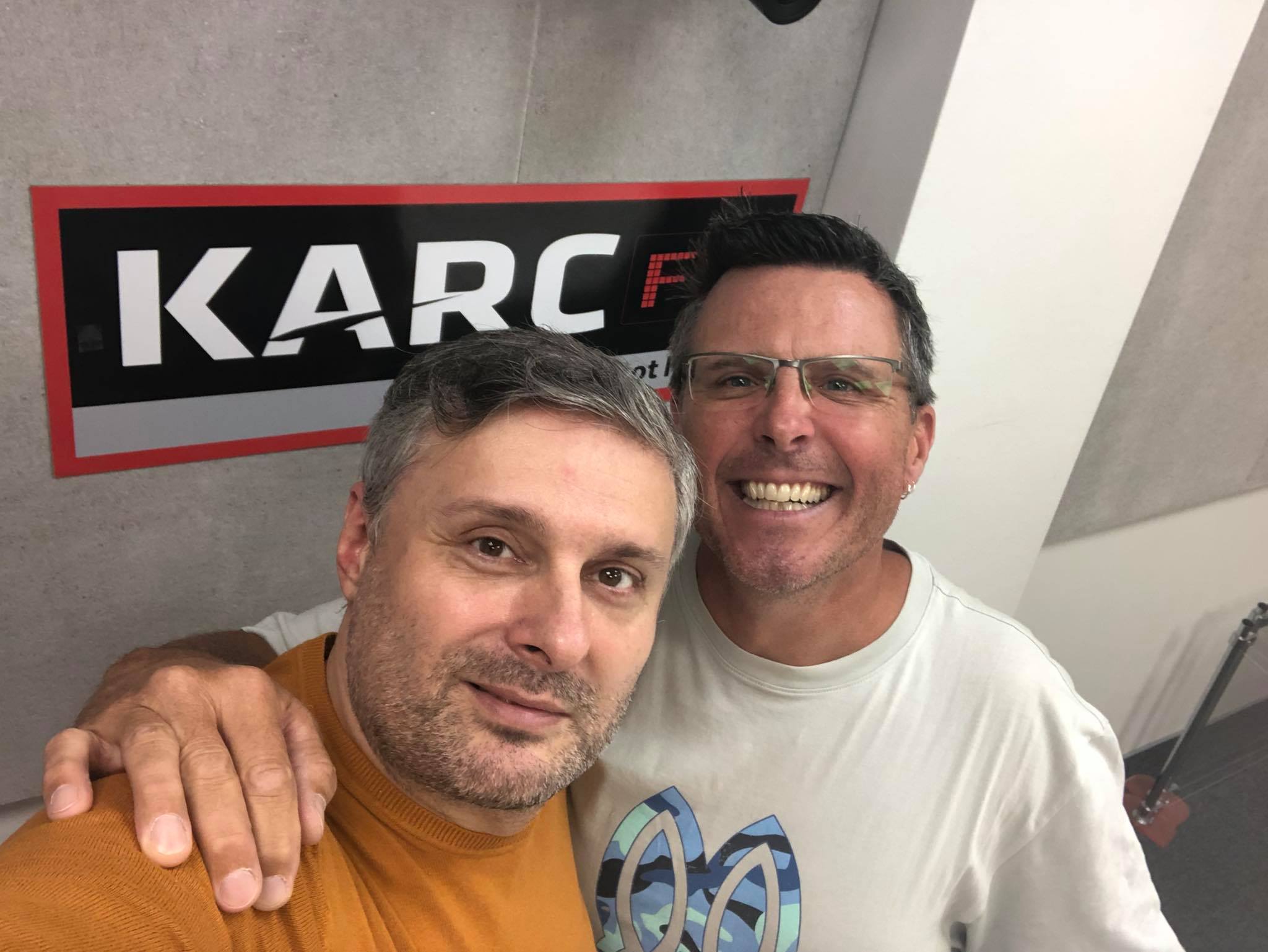 20210. 10. 21. - Bezzeg - Gav Duncan újságíró