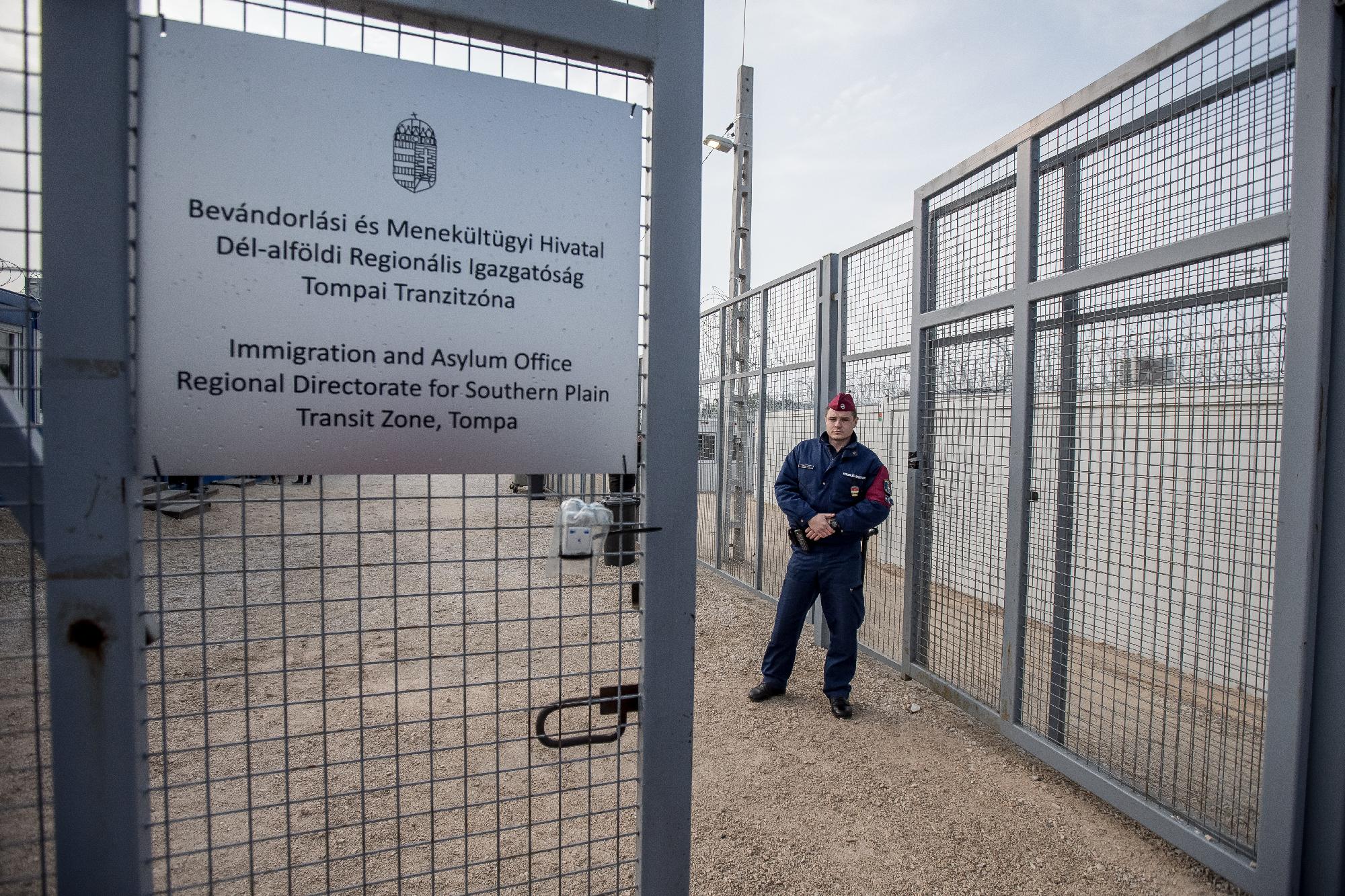 Csak politikai konszenzussal rendezhető a migrációs vita (HANGOLÓ 2021.12.15.) - Karc FM
