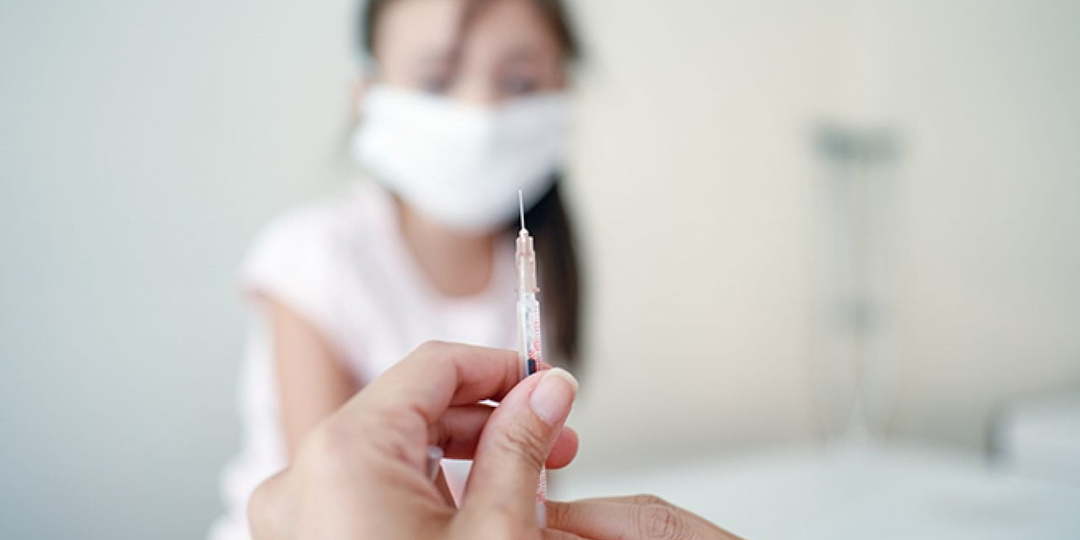 Bölcs ember más „kárán” tanul – az omikronról is (Hangoló 2022. 01. 12.)