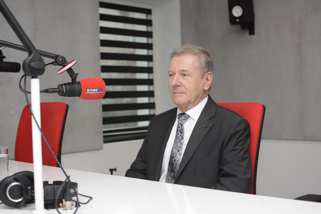 Benkő Tibor: A Magyar Honvédség felderítői folyamatosan figyelik az ukrajnai eseményeket (Álláspont 2022.01.30)