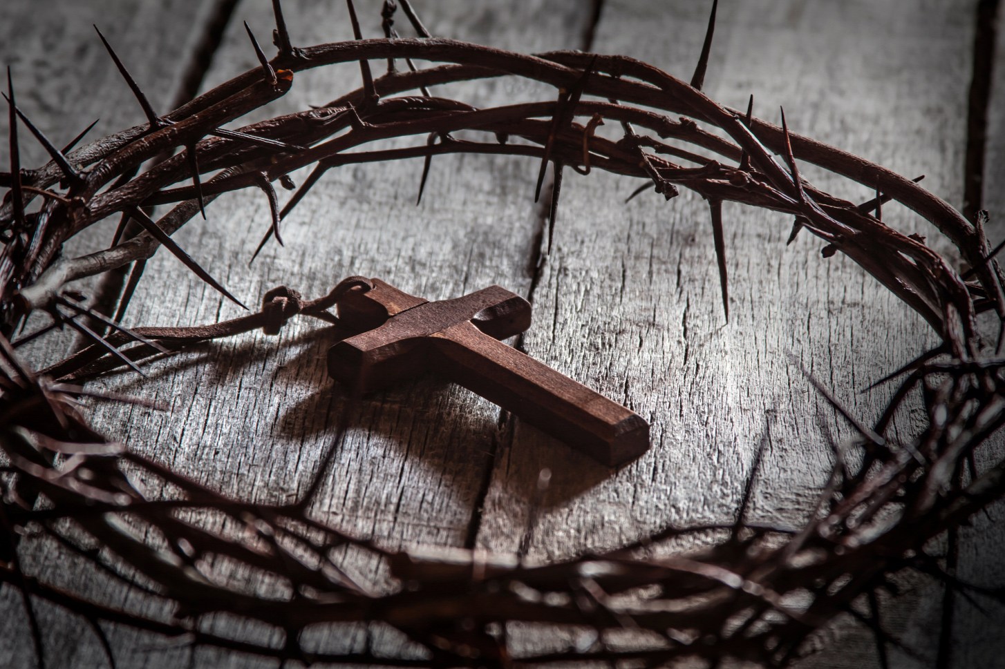 Önpusztító irányba tart Európa a Biblia üldözésével (Hangoló 2022. 02. 16.)