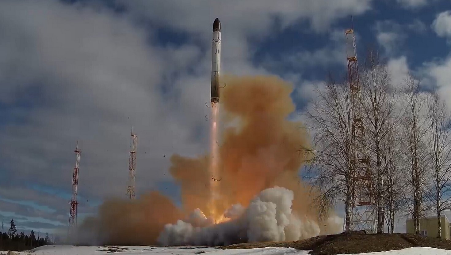 Egyre komolyabban kell venni az atomfenyegetést (Hangoló 2022. 04. 27.)