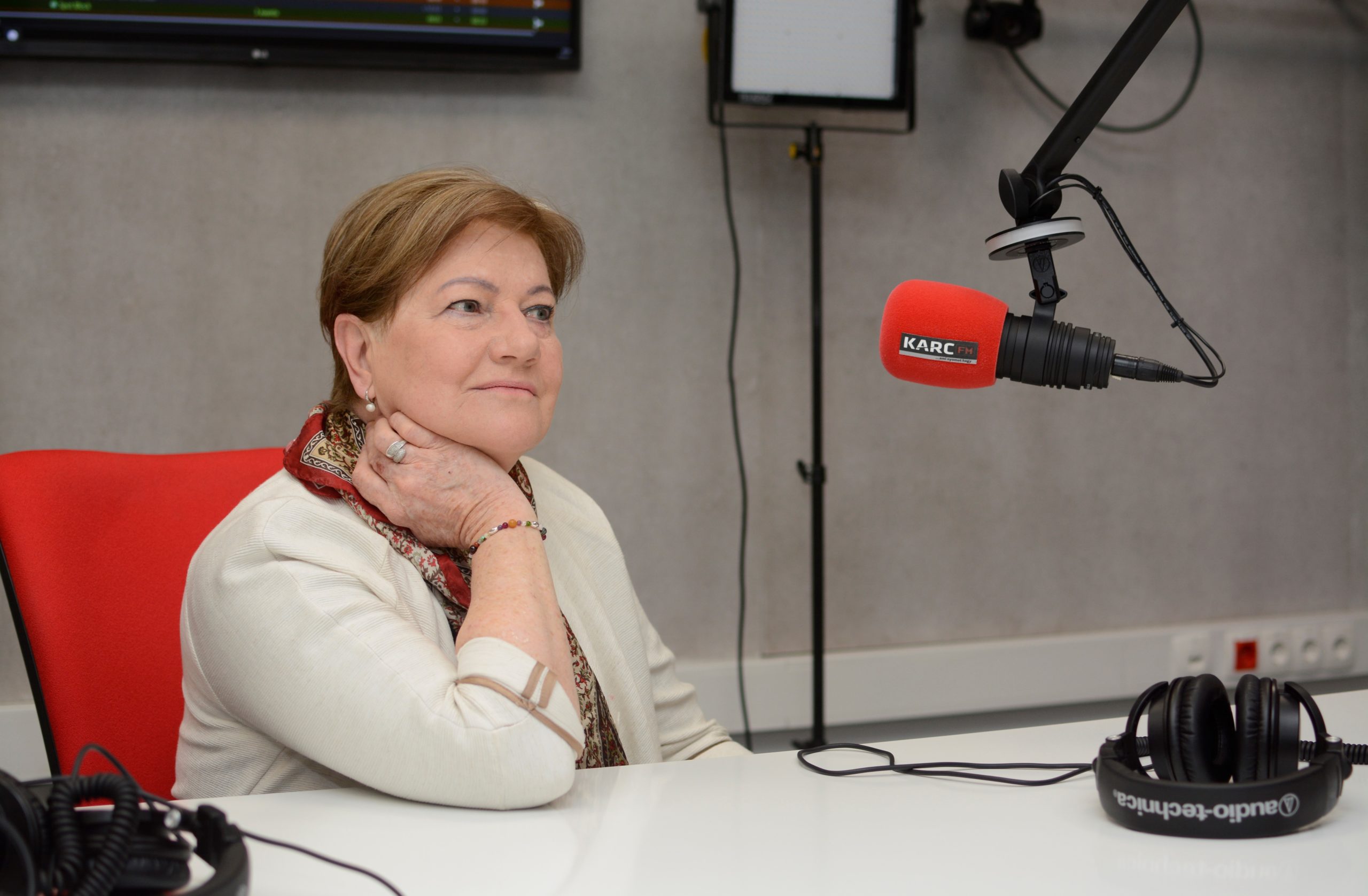 A határainkon túl élő magyarok és az államközi kapcsolatok is megsínylik a háborút (Hangoló 2022. 04. 13.)