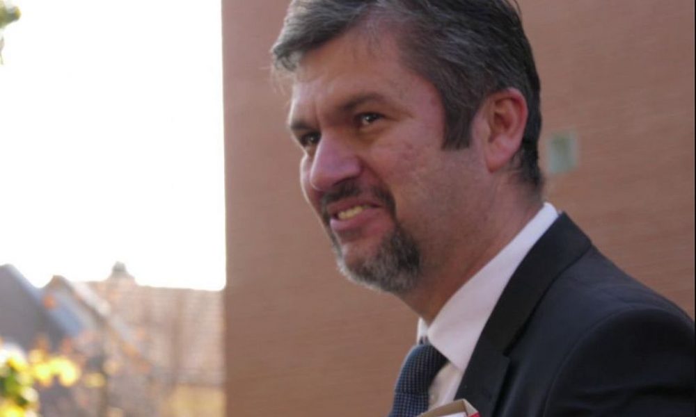 Hiteltelen a Momentum „iskolakerülése” (HANGOLÓ 2022.04.14.)