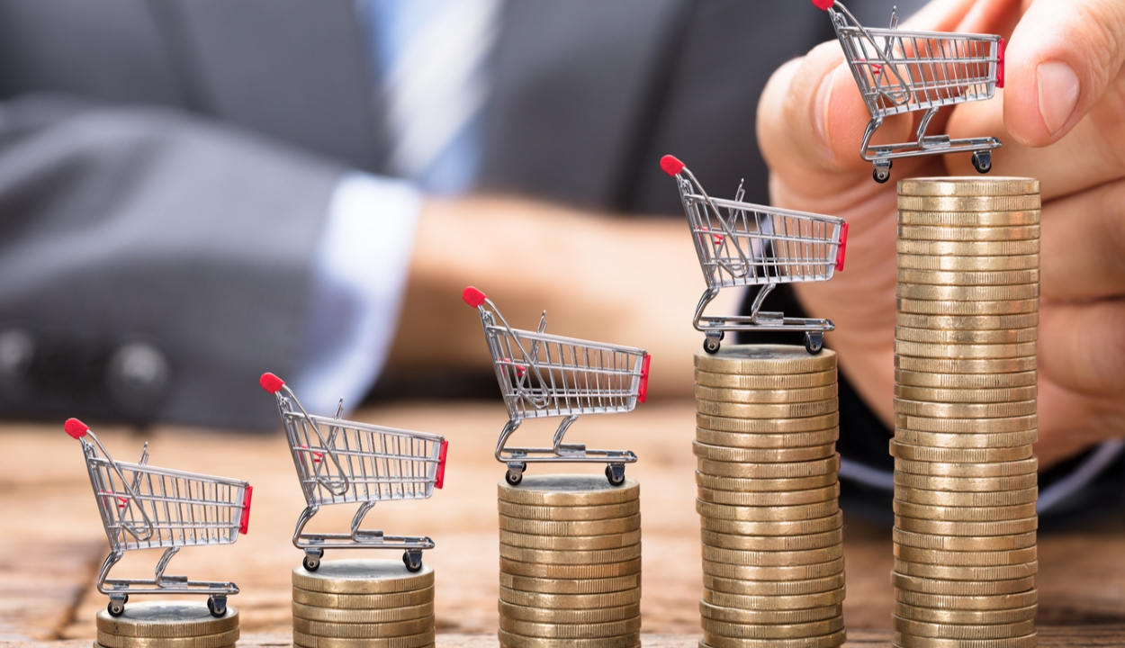 Magyarország segít európai partnereinek ha kell, de nem parancsra (Hangoló 2022.07.06.)