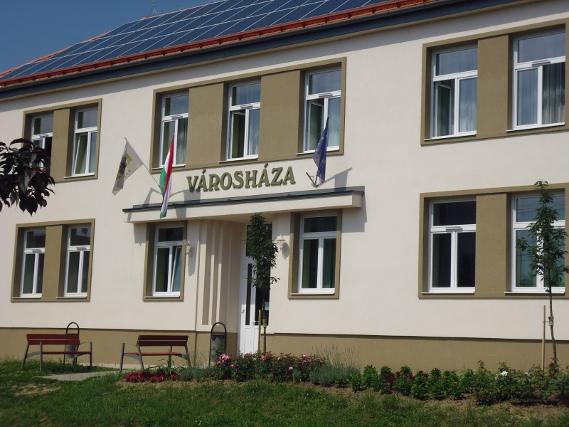 Nem hagyja magára az állam az önkormányzatokat (Hangoló 2022.07.27.)