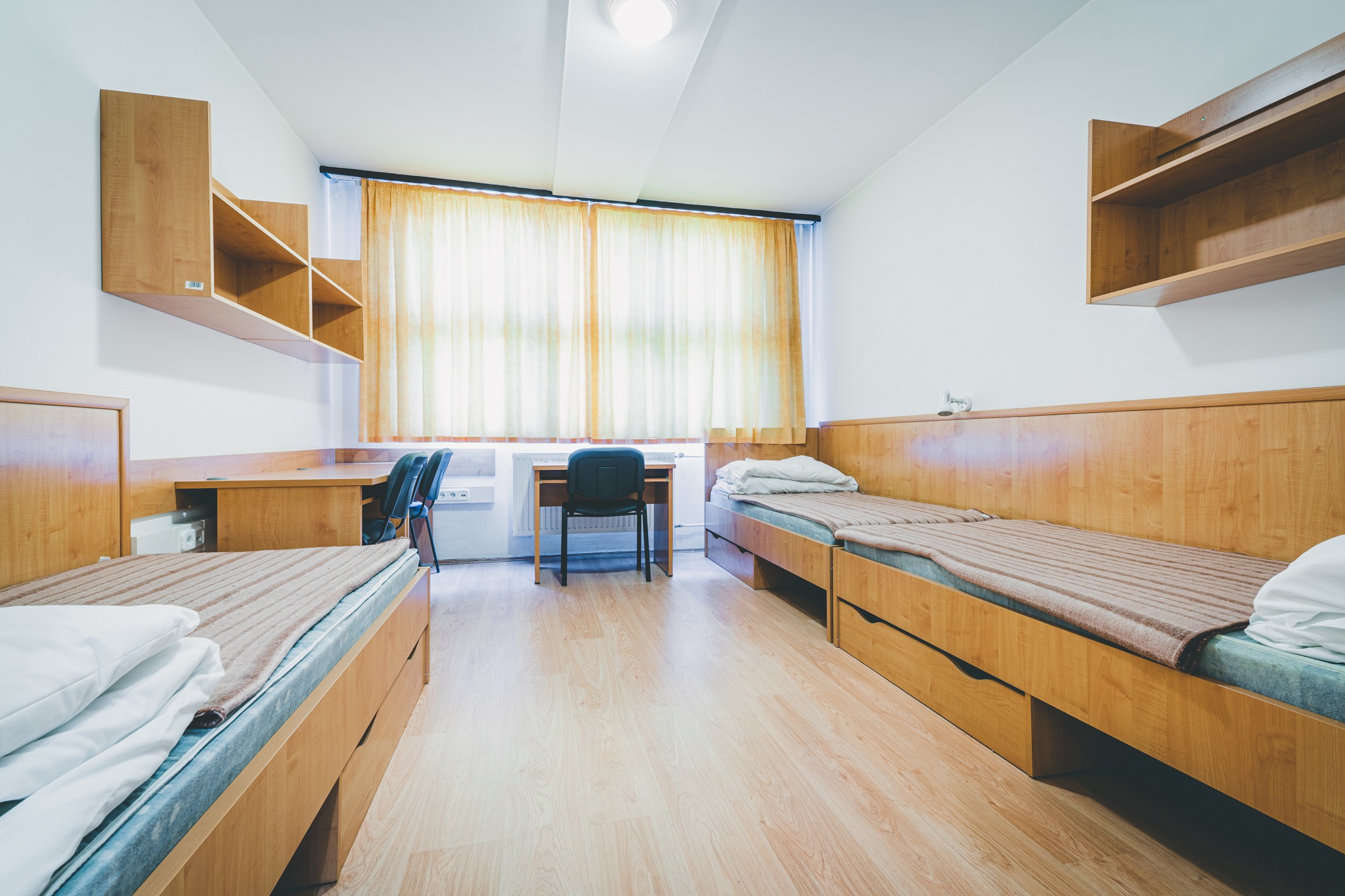 A hallgatók szerint nem szabad bezárni a kollégiumokat  a spórolás miatt (Hangoló 2022. 10. 06.)