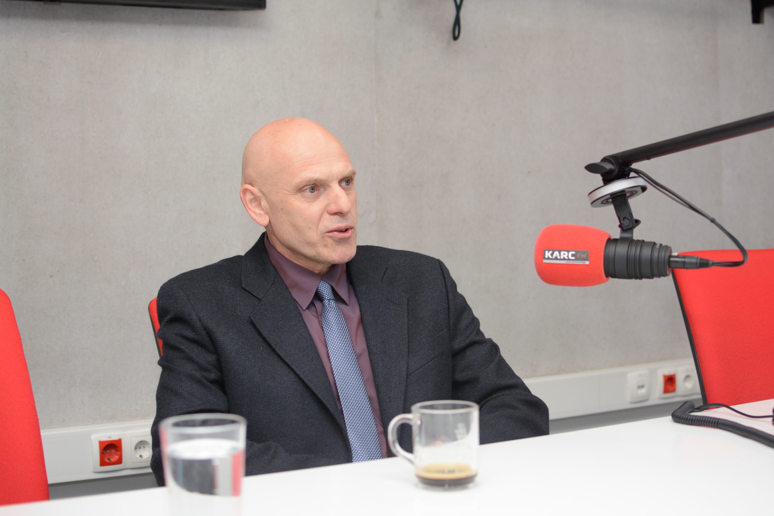 A szankciós politikával a Nyugat a saját hadi képességeit is gyengíti (Hangoló 2022. 12. 07.)