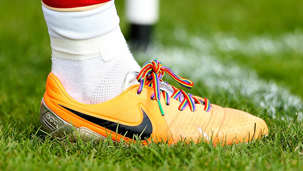 A FIFA engedte be a politikát a stadionokba (Hangoló 2022.12.20.)