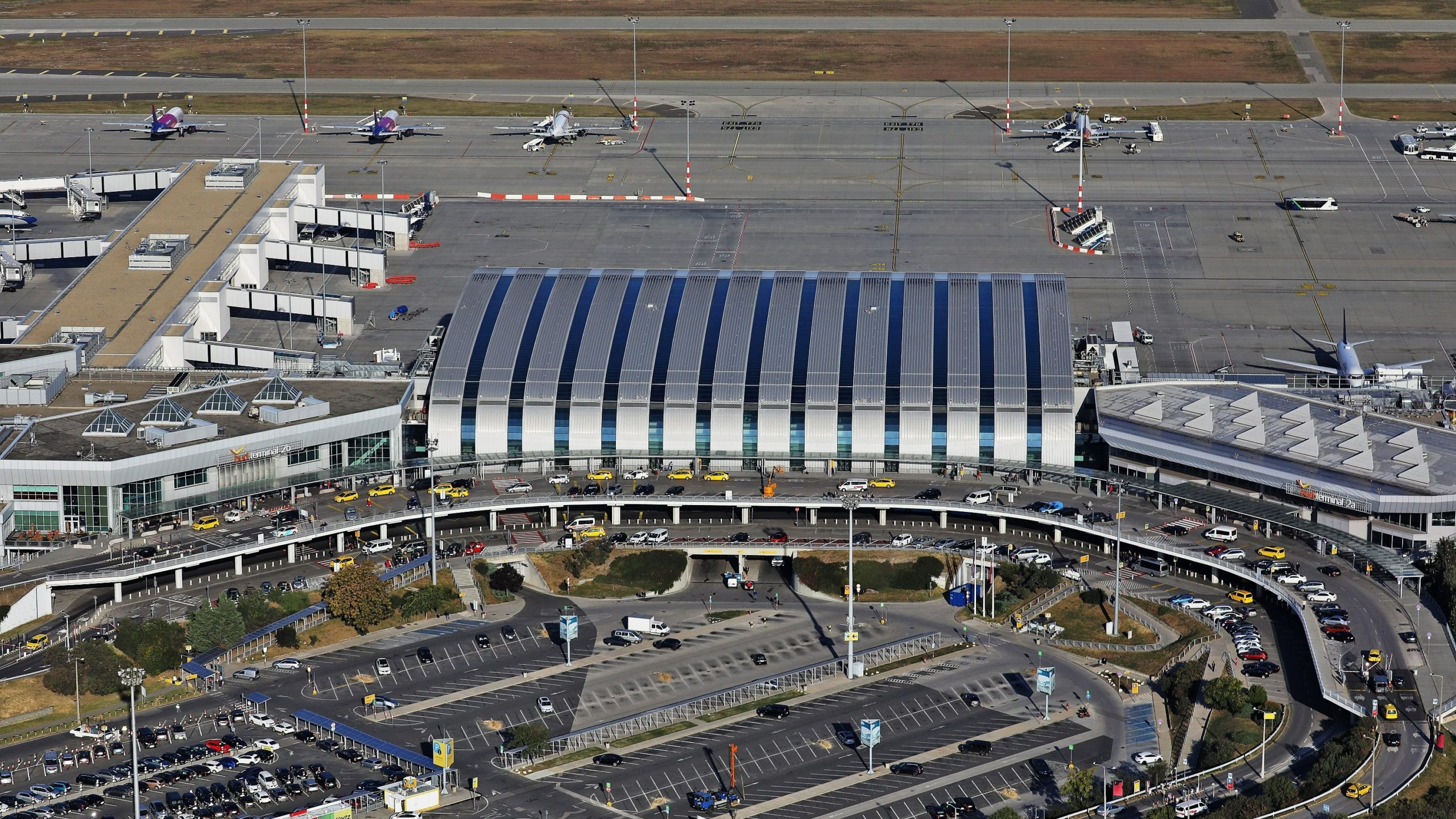 Sok sebből vérzik a reptéri adó ötlete (Hangoló 2023.01.26.)