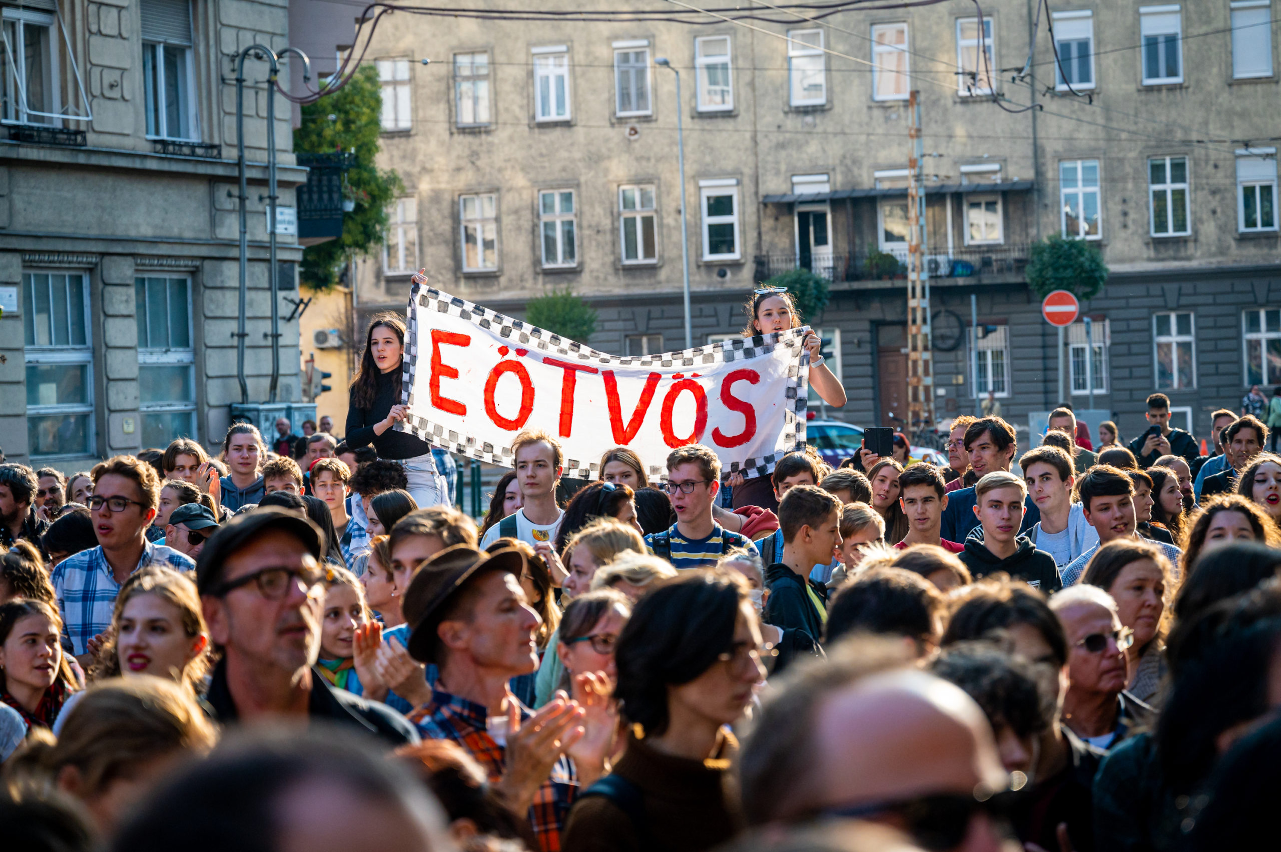 Eötvös-ügy: tarhálás nélkül nincs jövő? (Hangoló 2023.01.27.)