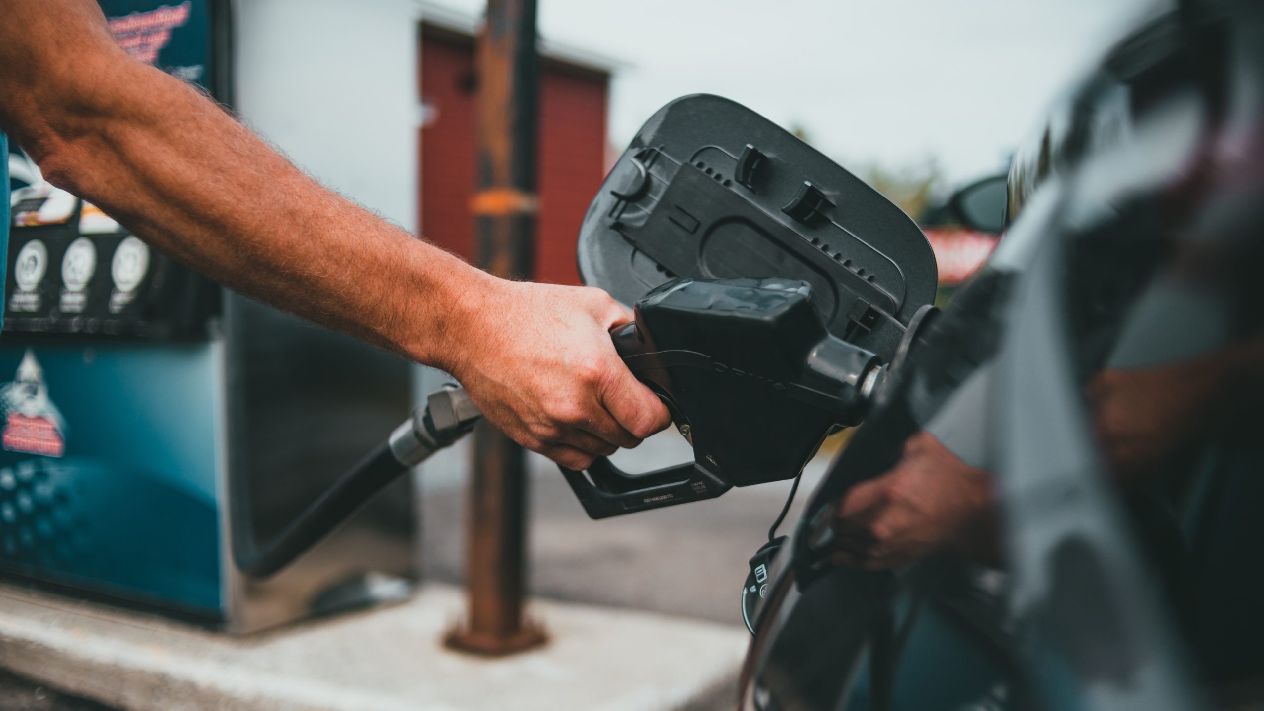 Olajpiac: jó hírek az autósoknak (Hangoló 2023. 02. 23.)